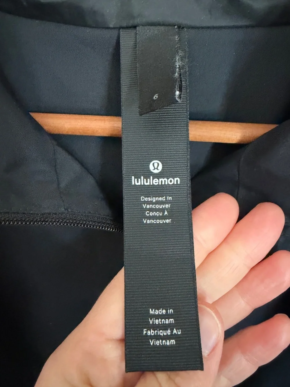 Lululemon Jacket - Picture 2 of 4